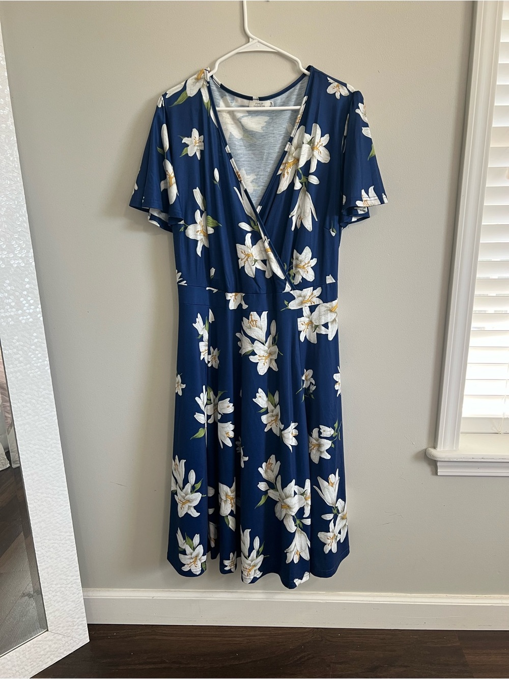Navy Floral Faux-Wrap Midi Dress with Short Sleeves